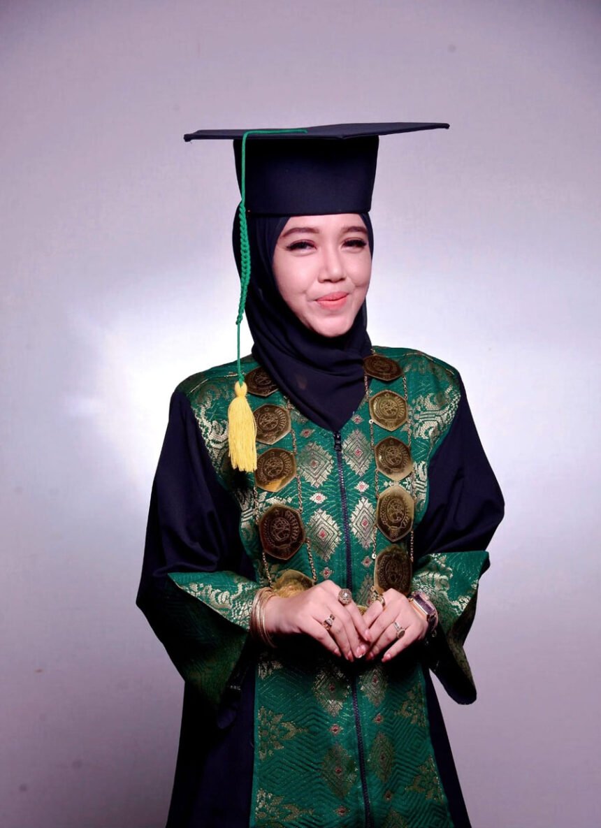 Dekan FKIP UPP, Assoc. Dr. Pipit Rahayu, M.Pd